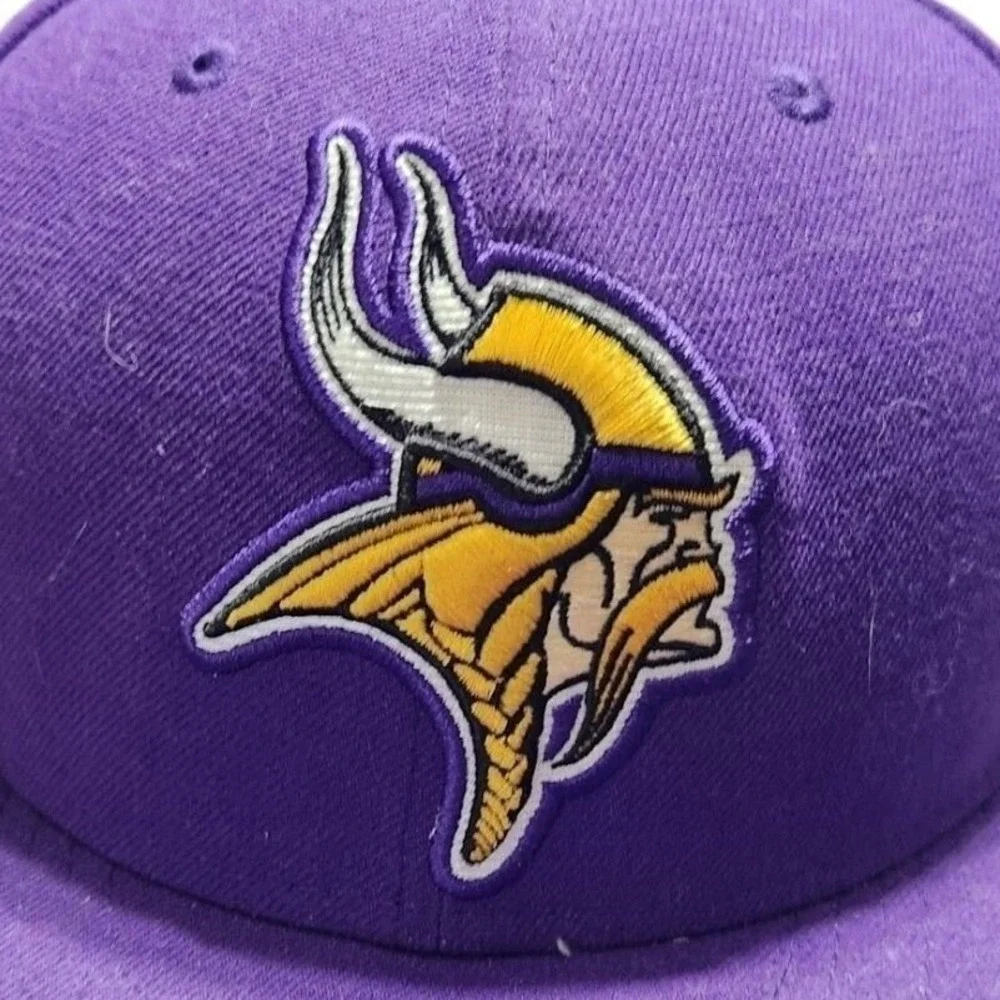New Era 59FIFTY Minnesota Vikings Fitted Hat Size 7 Purple Yellow‎ NFL Cap